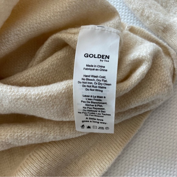Aritzia TNA Golden Cashmere Sweater - Picture 5 of 5